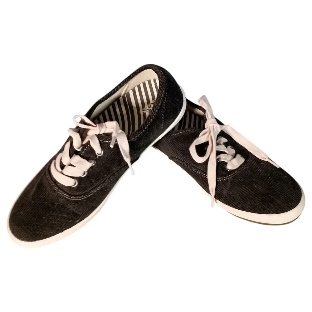 Taos Guest Star Sneakers Womens 7 Black Corduroy Lace Up Walking Shoes
